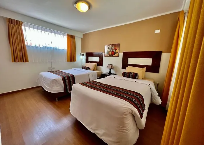 Humantay 3* Ollantaytambo