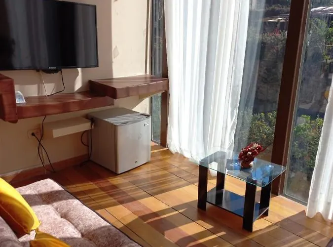 Humantay Hotel Ollantaytambo