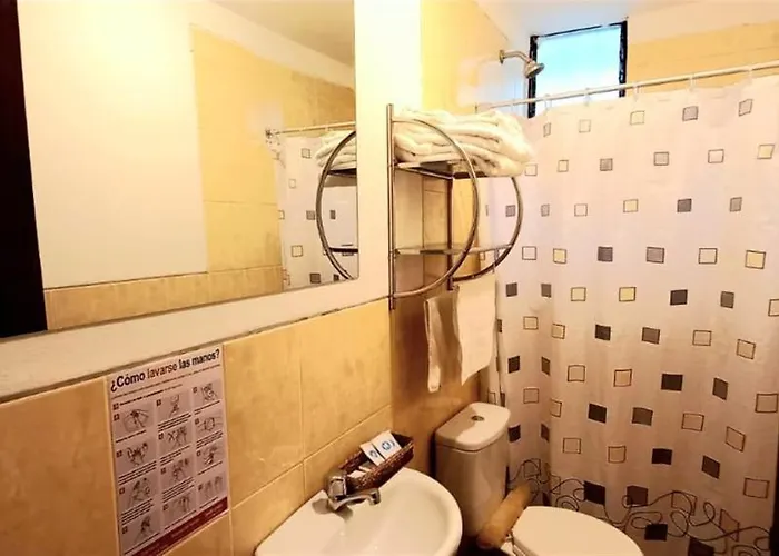 Hotel Humantay 3*